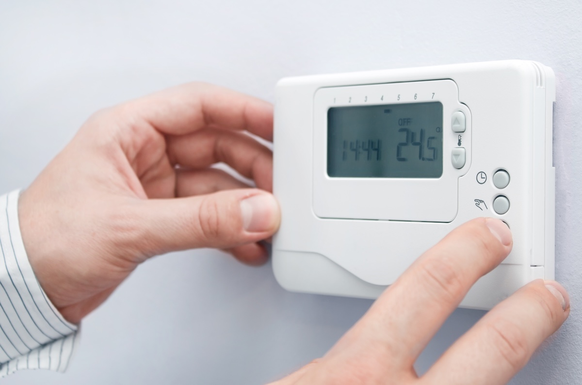 Picture of Thermostat Replacement Cost: 5 Common Issues + Fixes