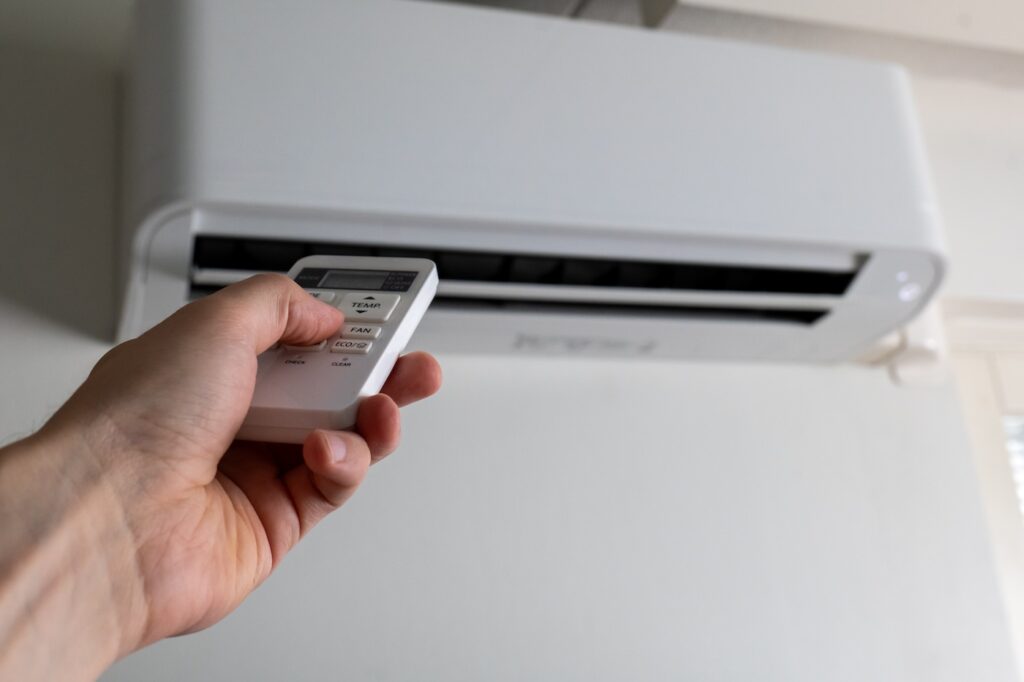 Controlling Home Climate With Remote Air Conditioner