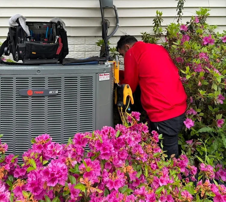 Smock hvac worker